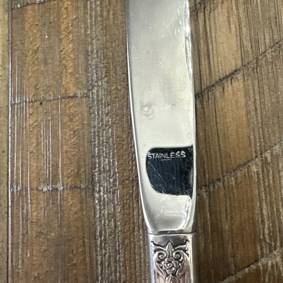 1847 Rogers Bros Heritage Dinner Knives Set of 4 Silverplate Flatware 1953 - Picture 6 of 6